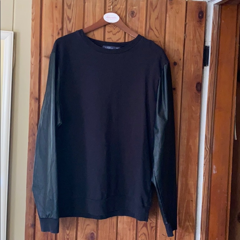 Top Man Cotton Sweatshirt w Faux Leather Sleeve XL